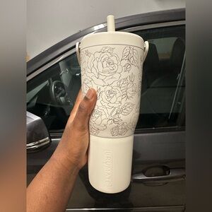 BrüMate x Loopy Valentine Day’s collab Enchanted Rose Resa 35oz